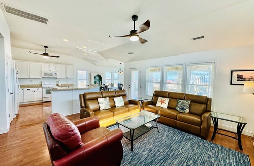 Sea Retreat House | Semi-Oceanfront, Ocean Views! 225ft to Beach! -Pool, Hot Tub,Pool Table,Dogs OK!
