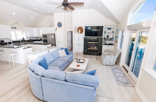 Pine Island House | Semi-Oceanfront, Pool, Dogs Welcome, ELEV, Theater Rm, PI201, Island Oasis