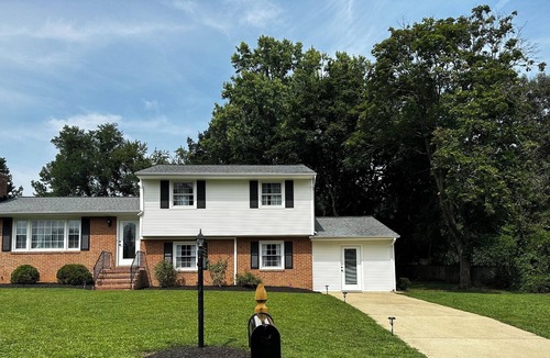 Annapolis House | Semper Fi guest home 2 mins away from Annapolis Harbour Center!