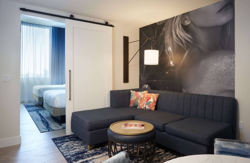 Ojus Hotel | SERENA Hotel Aventura Miami, Tapestry Collection by Hilton