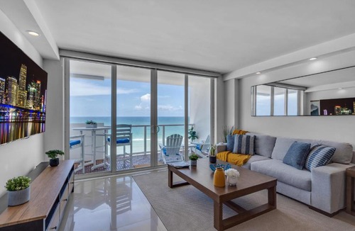 Mid Beach Apartment | Serena Miami Beachfront 2 Bedrooms with Direct OceanView and Parking