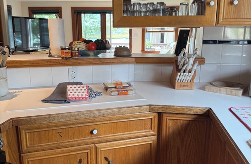 Lynn House | Serene 3-bedroom house on the river close to Boston and Salem