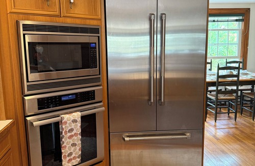 Lynn House | Serene 3-bedroom house on the river close to Boston and Salem