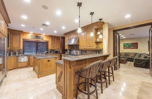 Shady Banks House | Serene 7000 SF Gated Luxury Waterfront Home