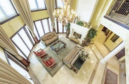 Shady Banks House | Serene 7000 SF Gated Luxury Waterfront Home
