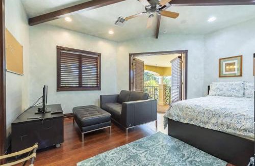 Shady Banks House | Serene 7000 SF Gated Luxury Waterfront Home