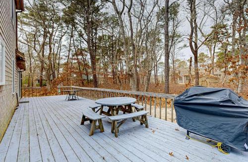 Wellfleet House | Serene Cape Escape