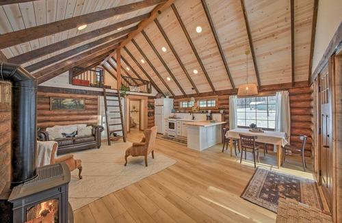 Bonners Ferry Cottage | Serene Kootenai Cabin - 3 Mi to Dtwn & River!