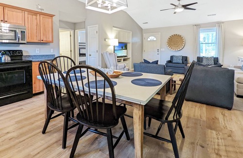 Deep Hole House | Serenity at Oyster Bay | Screened Porch, Preserve Views + Near Water Access, Firepit