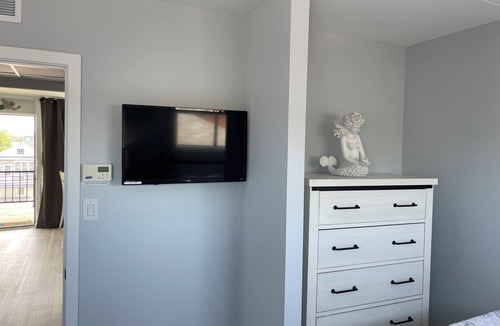 North Wildwood Condo | Settle In the Sun! Fantastic centrally located North Wildwood Condo