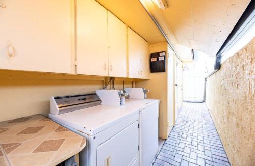 Hollywood Apartment | Shell on the Beach 107