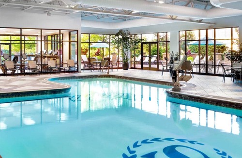 South Shore Hotel | Sheraton Pittsburgh Hotel at Station Square