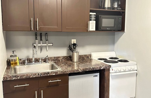Dania Beach House | Sheridan Guesthouse