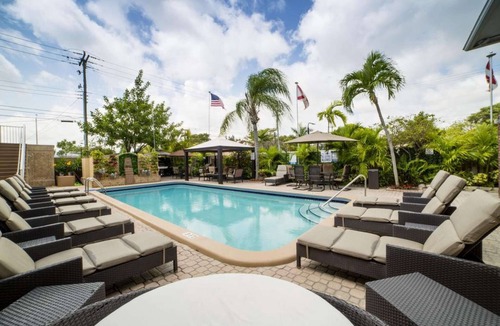 Dania Beach Apartment | Sheridan Suites Three Bedroom Suite