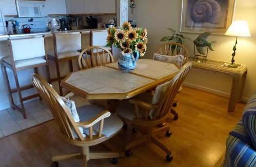 Ship Bottom Condo | Ship Bottom Ocean Front 1st floor Condo in the Fishery. Updated kitchen, private access to the.