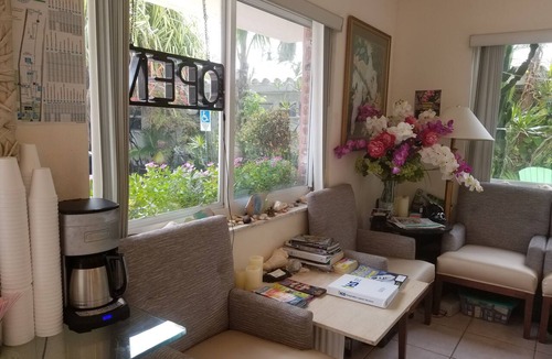 Lauderdale-by-the-Sea Hotel | Shore Haven Resort Inn