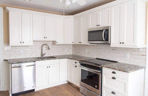 Cape May Apartment | Short walk to the Beach, sleeps 8, four bedrooms, private patio, 2026 weeks open