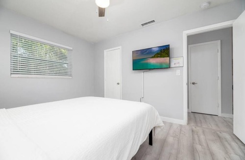 Wilton Manors Apartment | Short Walk to Wilton Drive Apt1