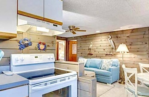 Bethany Beach Cottage | Single family home in small, private, family-friendly oceanside neighborhood