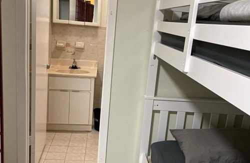 Hialeah Hostel | Single Size TOP Bunk Bed - Mixed Shared ROOM