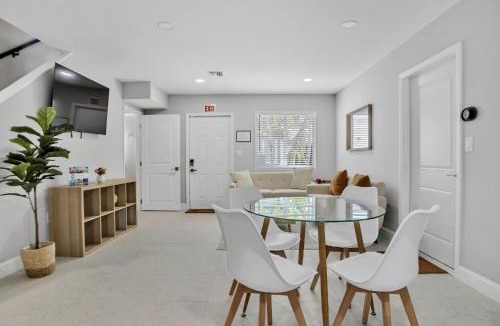 Downtown Fort Lauderdale Villa | Sistrunk Shades Villa #4 - Townhome Downtown Fort Lauderdale Near Cruise Port & FLL