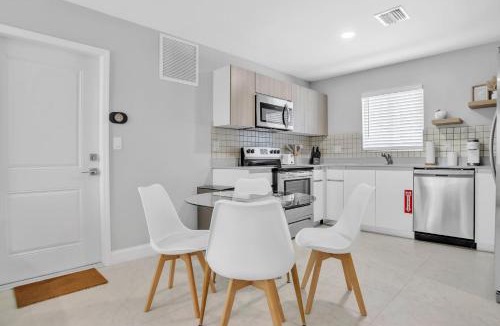 Downtown Fort Lauderdale Villa | Sistrunk Shades Villa #4 - Townhome Downtown Fort Lauderdale Near Cruise Port & FLL