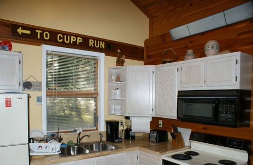 Snowshoe Condo | Ski cabin- Close, Comfortable, & well kept cabin- Family friendly