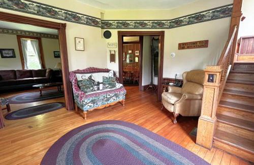 Slatyfork Farm House | Slatyfork Homestead - Cozy Farmhouse Near Snowshoe
