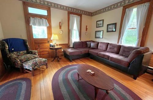 Slatyfork Farm House | Slatyfork Homestead - Cozy Farmhouse Near Snowshoe