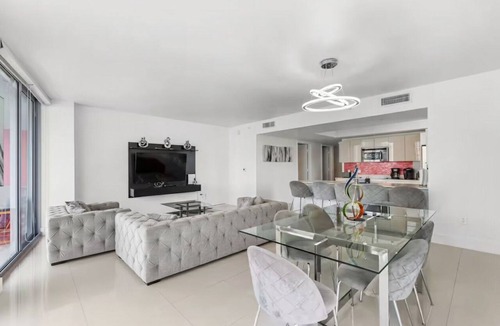 Hallandale Beach Condo | Sleek & Spacious 3-BR Condo at Miami’s Beachwalk Resort - 25 min to MAJOR INTERNATIONAL SPORTING EVENT!