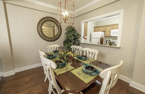 Lackey Condo | Sleeps 12 - Large 4BR Townhome, Indoor/Outdoor Pool, Golf, Close To Theme Parks!