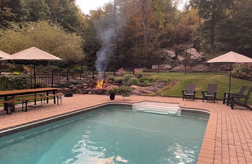 Brimfield House | Sleeps 15 Pool Retreat