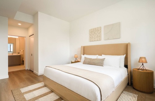 Midtown Hotel | Sleeps 18 | 3 Suites in New Luxury Hotel w/Rooftop Pool | Sense28 by AvantStay
