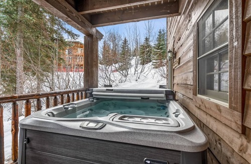 Whitefish House | Slopeside 46-Perfectly Located Luxury Ski-in Ski-out Townhouse at Slopeside on