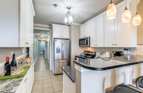 Huddleston House | Smith Mountain Lake Retreat w/Resort Amenities!
