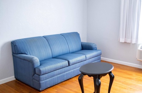Main Street Hyannis House | SNF - Two Bedroom Family Suite