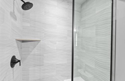 Whitefish House | Snowghost Chalet Ultimate Luxury Ski In Ski Out 5BD 55BA with Hot Tubs Steam Room and Game Room