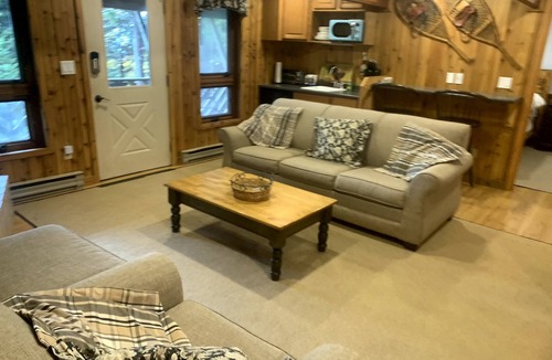 Edray House | Snowshoe 5 Bedroom House - 100 yards from the ski slopes