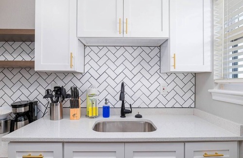 Cottage Line Apartment | Sojourn 2 BR Beach Side Bliss Tide Suite