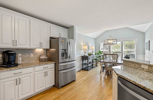 Colington House | Sojourn | Country Club Access | 5 BR | Sleeps 12