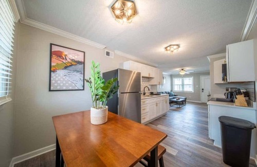 East Ocean View Apartment | Sojourn Cozy Coastal Condo - Crystal Suite