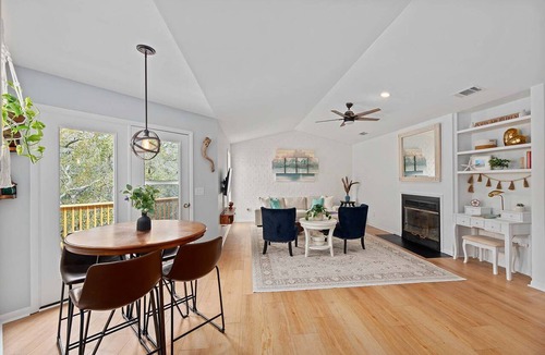 Colington House | Sojourn Stylish 2BD with Pool and Tennis