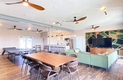 Cottage Line Villa | Sojourn The Lighthouse Beach Front Resort Villa