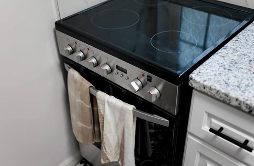 Cottage Line Apartment | Sojourn | The South Shore Apartments