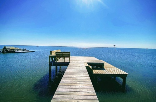 Monteray Shores House | Somerset - 5 Bed, 3.2 Bath dog friendly soundfront home with hot tub