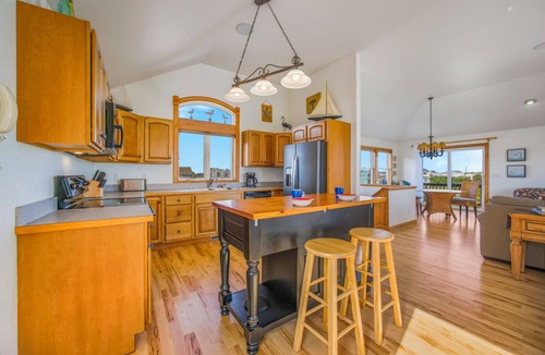 Avon House | Soundside Dog Friendly w/Pool, Hot Tub, Game Room, Cmty Pool/Tennis/Pickleball
