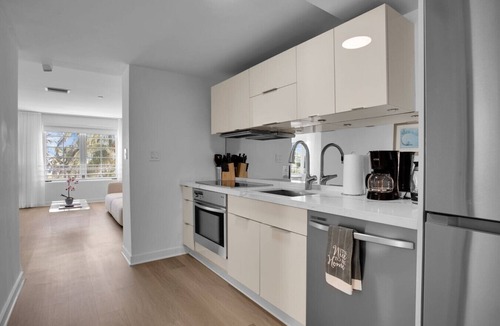 South Beach Apartment | South Beach 2BR Condo with Ocean Views on Ocean Dr