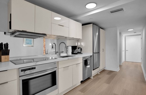 South Beach Apartment | South Beach 2BR Condo with Ocean Views on Ocean Dr
