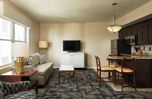 South Beach Resort | South Beach Miami | Couples Beach Retreat | Beach + Wi-Fi