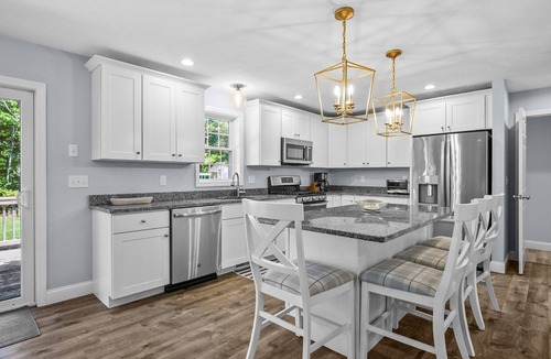 Harwich Center House | South Street Retreat: Luxury Cape Cod Escape